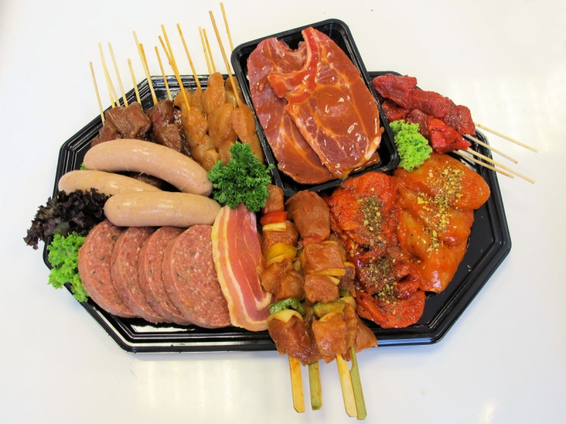 boucherie-SOLLIES TOUCAS-min_bbq_butcher_shop_supermarket_meal_party-766127